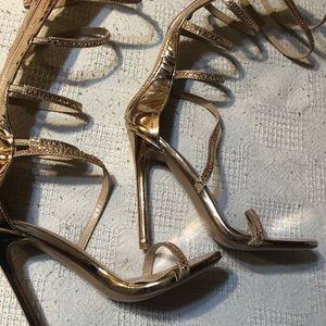 Fashion nova heels sz. 6
